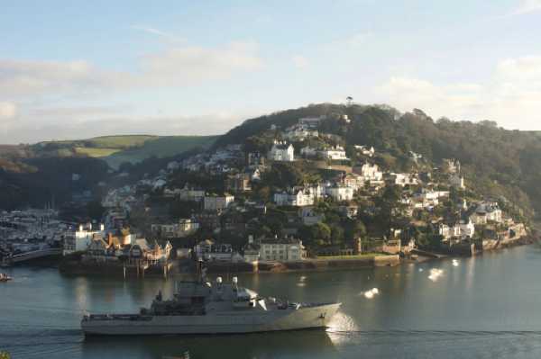 21 January 2020 - 09-32-35 
After its weekend visit HMS Tyne departs Dartmouth